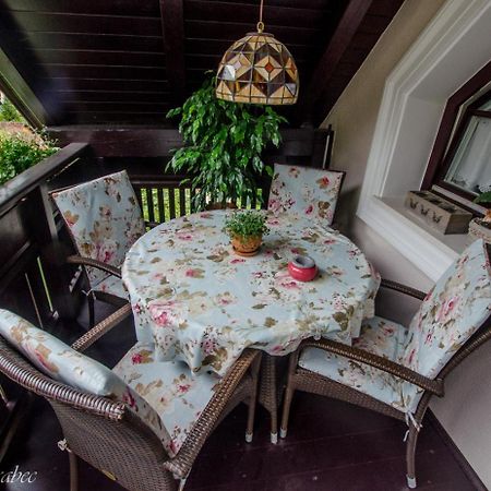 Apartmaji Urska Laško Exteriör bild