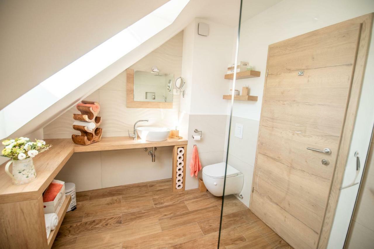 Apartmaji Urska Laško Exteriör bild